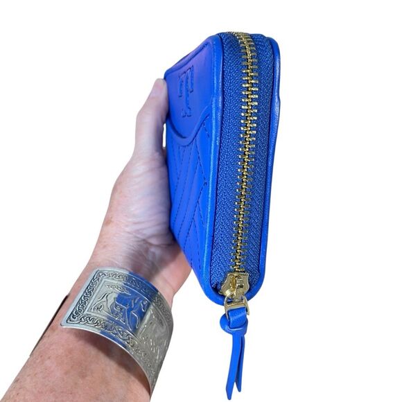 Tory Burch Foldable Mini Leather Wallet Full Zip Closure Quilted Lined with Logo - Picture 2 of 8